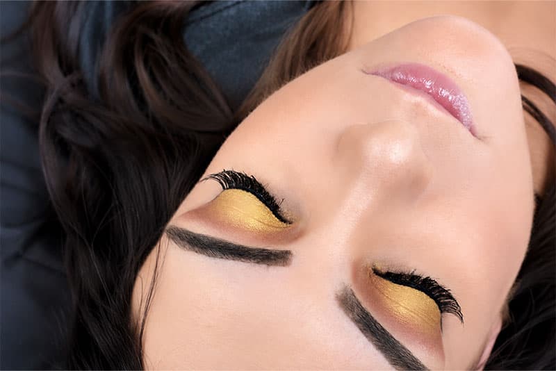 Dermaplaning Skin Treatment